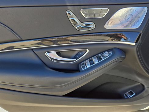 Used 2020 Mercedes-Benz S 560 Sedan image 15