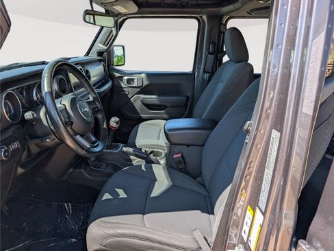 Used 2019 Jeep Wrangler Unlimited Sport S AWD/4WD image 14