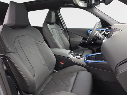New 2026 BMW X3 xDrive30 w/ Premium Package AWD/4WD image 9