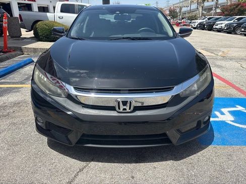 Used 2016 Honda Civic Touring image 2