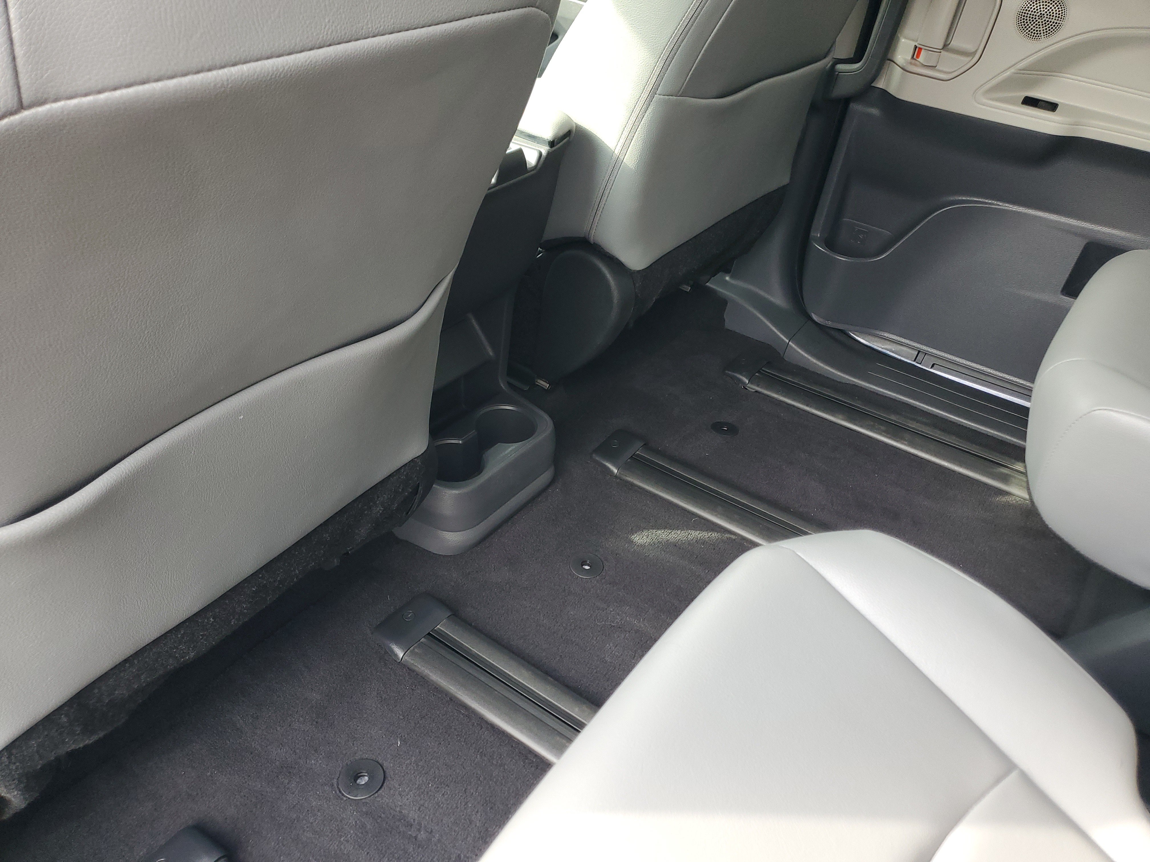 Certified 2024 Toyota Sienna XLE AWD/4WD image 13