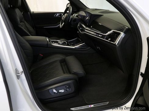 Certified 2023 BMW X7 xDrive40i w/ M Sport Package image 39