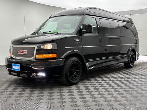 Used 2020 GMC Savana 2500 Extended w/ Enhanced Convenience Package RWD image 16
