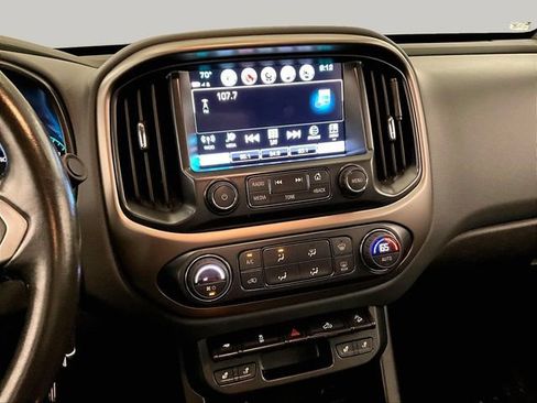 Used 2018 Chevrolet Colorado Z71 AWD/4WD image 6