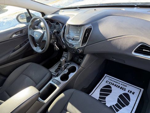 Used 2016 Chevrolet Cruze LT image 30