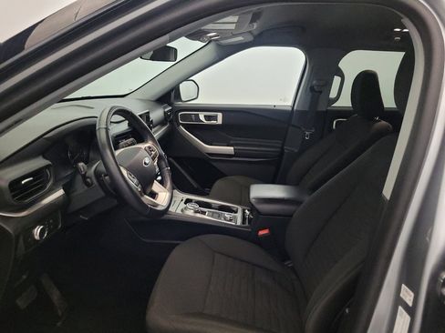 Used 2020 Ford Explorer XLT w/ Comfort Package AWD/4WD image 17