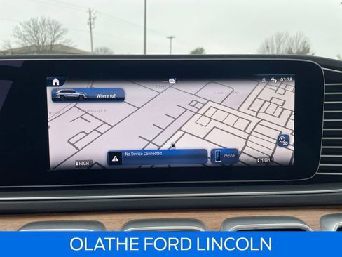 Used 2025 Mercedes-Benz GLS 450 4MATIC image 14