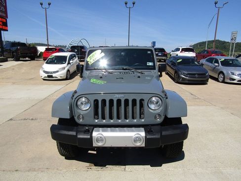 Used 2014 Jeep Wrangler Sahara w/ Dual Top Group AWD/4WD image 3