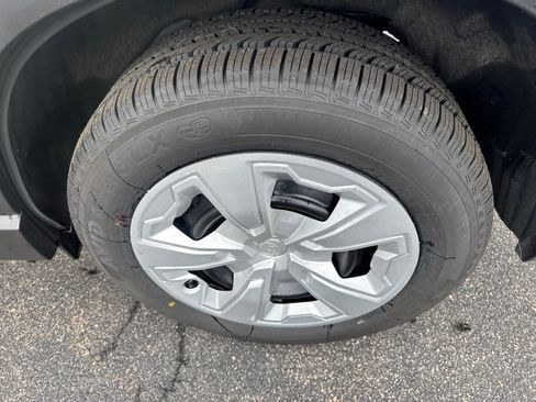 Used 2020 Subaru Forester AWD/4WD image 6