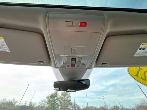 Used 2021 Volkswagen Atlas SEL image 40