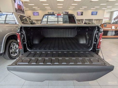 New 2026 RAM 1500 Big Horn AWD/4WD image 12