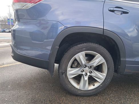 Used 2015 Toyota Highlander Limited image 9