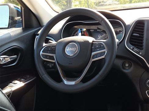 Used 2022 Jeep Cherokee Latitude Lux image 14