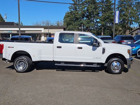Used 2019 Ford F350 XL w/ STX Appearance Package image 4