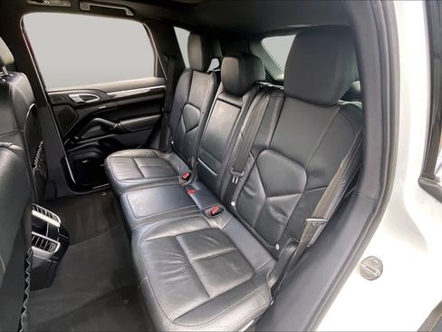 Used 2013 Porsche Cayenne S AWD/4WD image 18