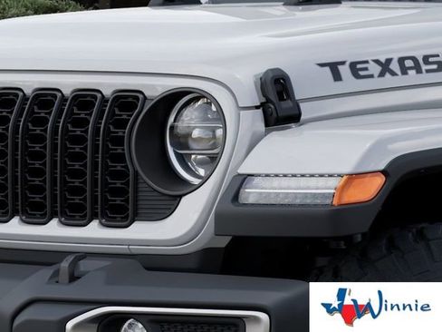 New 2026 Jeep Gladiator Sport image 11