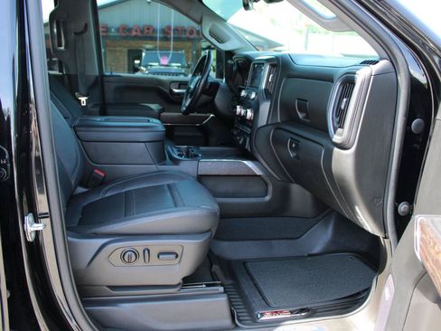Used 2021 GMC Sierra 2500 Denali w/ Denali Black Diamond Edition AWD/4WD image 11