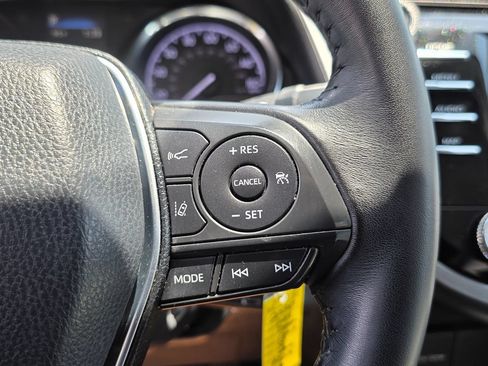 Used 2019 Toyota Camry SE w/ Carpet Mat Package FWD image 31