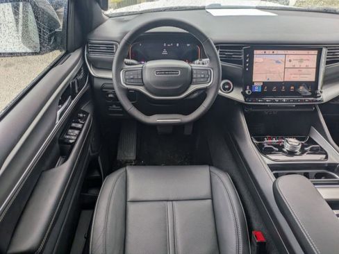 New 2026 Jeep Grand Wagoneer Limited AWD/4WD image 17