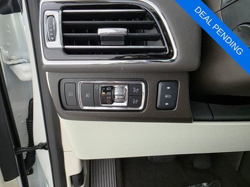 Used 2023 Lincoln Navigator Black Label AWD/4WD image 26