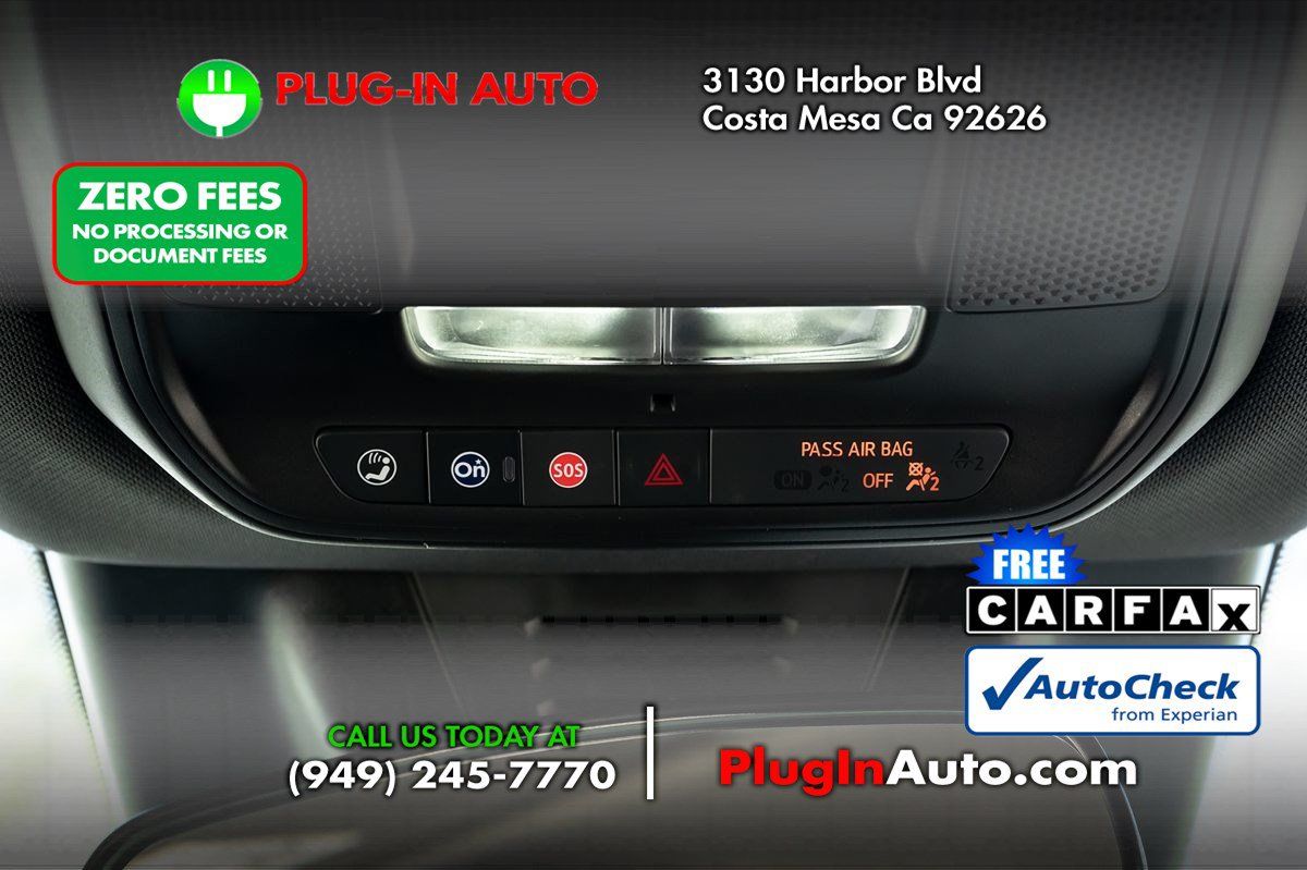 Used 2025 Chevrolet Equinox EV LT FWD image 17