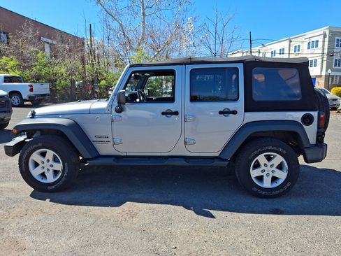 Used 2017 Jeep Wrangler Unlimited Sport w/ Quick Order Package 24S image 4