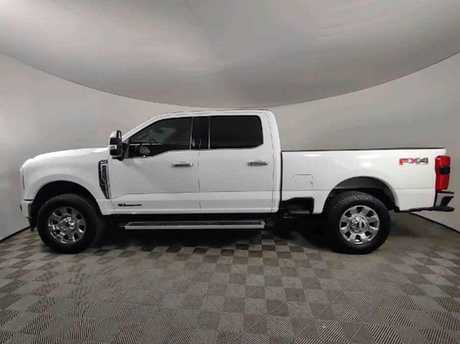 Used 2023 Ford F250 Lariat w/ Chrome Package AWD/4WD image 6