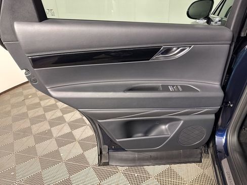 Used 2025 Genesis GV80 2.5T Standard AWD/4WD image 22