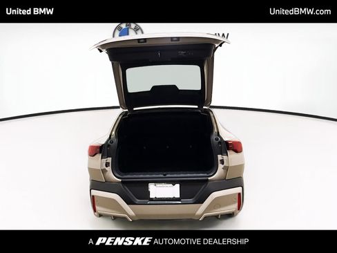 Used 2026 BMW X2 xDrive28i AWD/4WD image 13