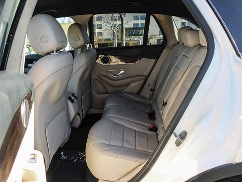 Used 2017 Mercedes-Benz GLC 300 GLC 300 image 19