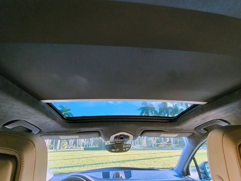 Used 2018 Porsche Macan Turbo image 21