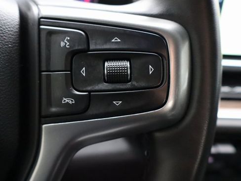 Used 2025 Chevrolet Silverado 3500 LT image 26