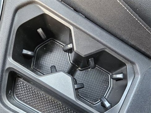 Used 2022 Volkswagen Tiguan SEL R-Line image 24