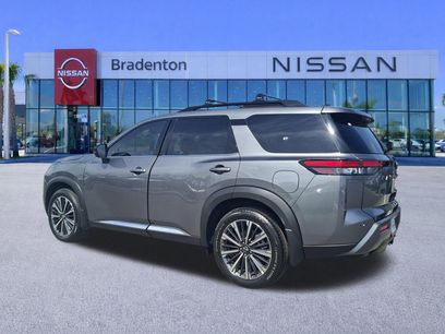 New 2026 Nissan Pathfinder Platinum