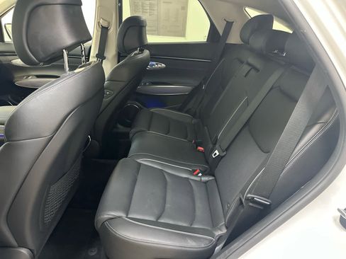 Used 2024 Genesis GV70 2.5T Advanced w/ Advanced Package image 19