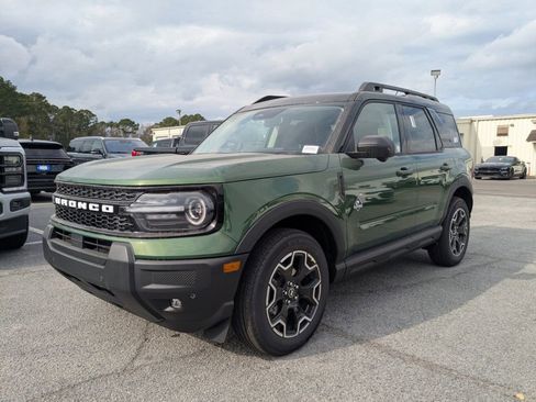 New 2025 Ford Bronco Sport Outer Banks w/ Outer Banks Tech Package+ AWD/4WD image 8