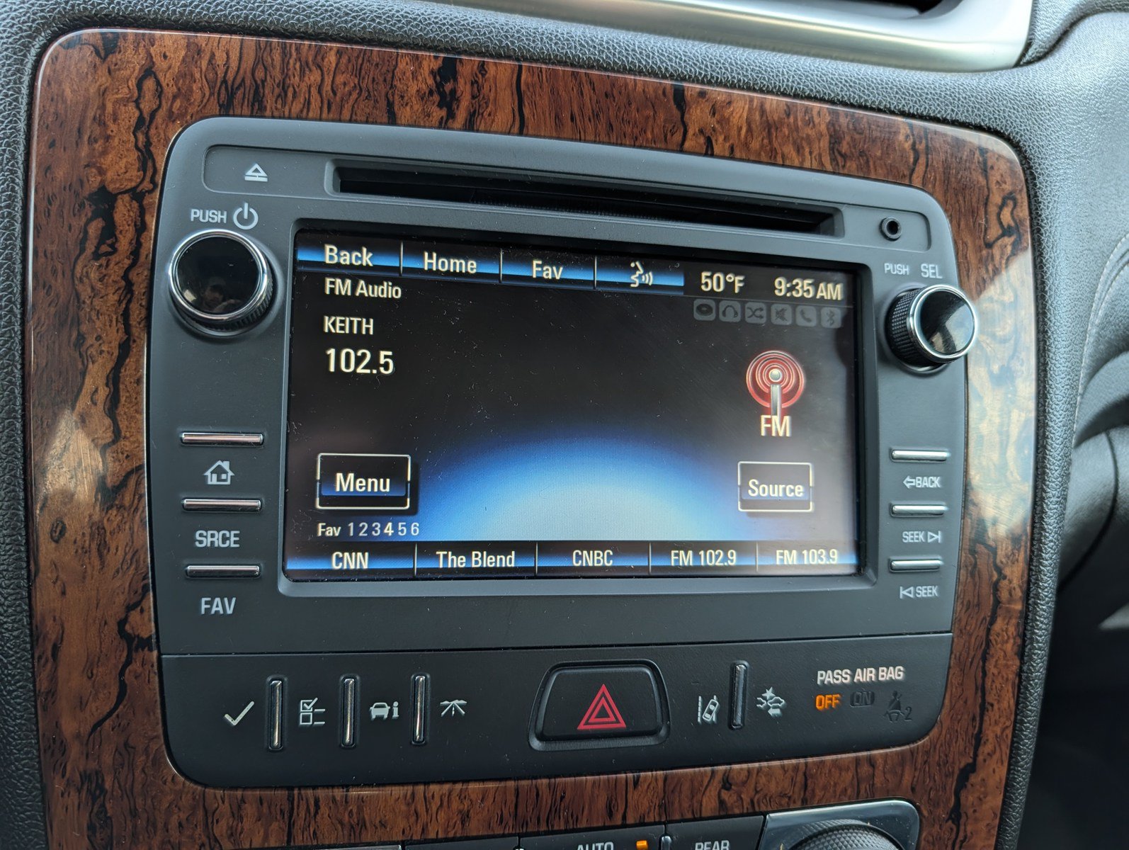 Used 2014 Chevrolet Traverse LTZ AWD/4WD image 24