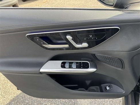 Certified 2023 Mercedes-Benz GLC 300 4MATIC image 17