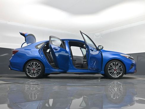 Used 2023 Kia Forte GT image 7