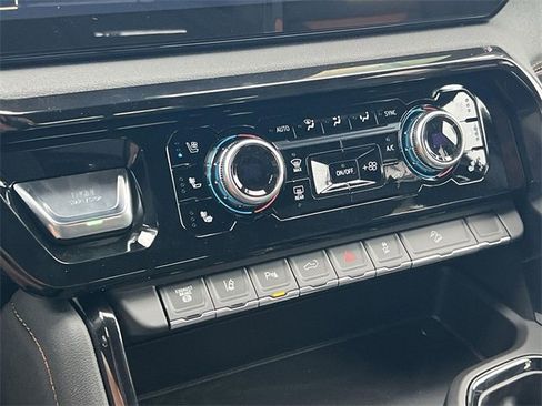 New 2026 GMC Sierra 2500 AT4 w/ AT4 Premium Plus Package image 19