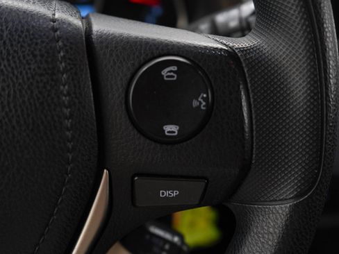 Used 2015 Toyota RAV4 LE AWD/4WD image 24