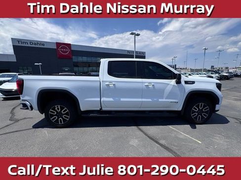 Used 2023 GMC Sierra 1500 AT4 w/ Technology Package AWD/4WD image 10
