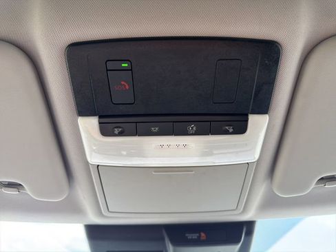 Used 2024 Mitsubishi Outlander SE image 34