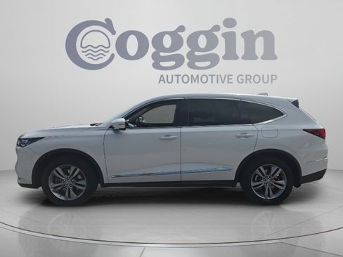 Certified 2024 Acura MDX FWD image 2