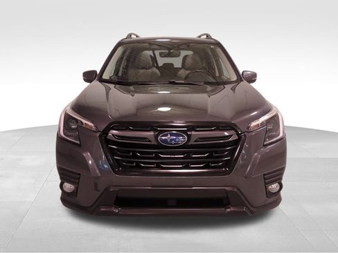 Used 2023 Subaru Forester Limited image 10