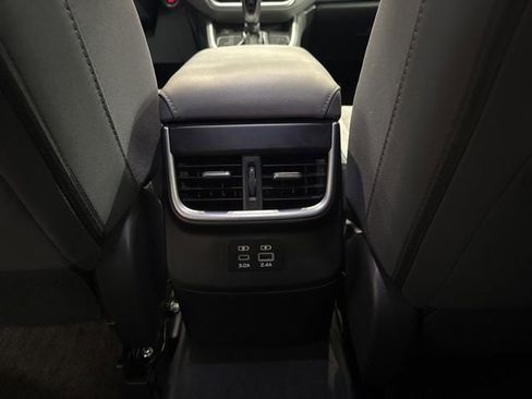 Used 2023 Subaru Outback Premium image 37