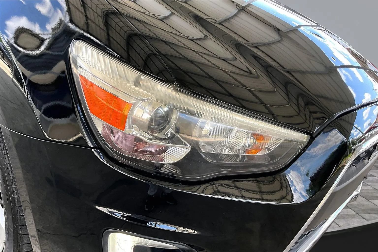 Used 2015 Mitsubishi Outlander Sport SE FWD image 28