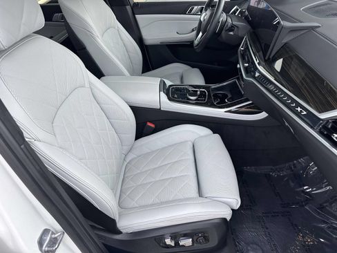 Used 2023 BMW X7 xDrive40i AWD/4WD image 26
