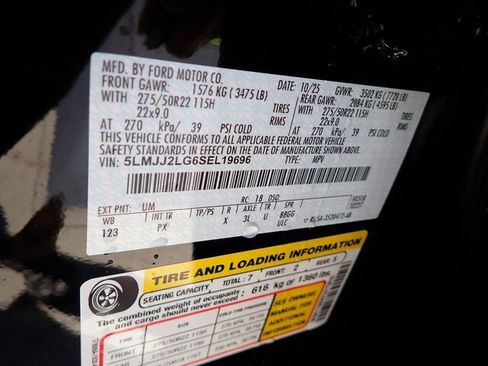 New 2025 Lincoln Navigator Reserve image 46