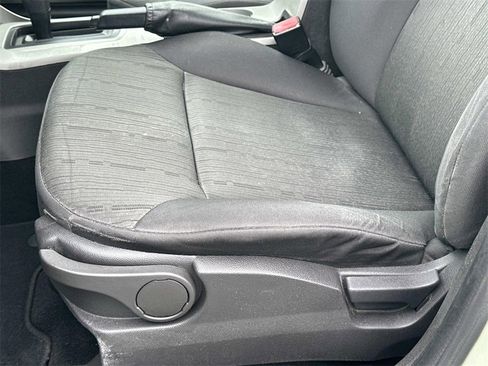 Used 2011 Ford Focus SE image 17